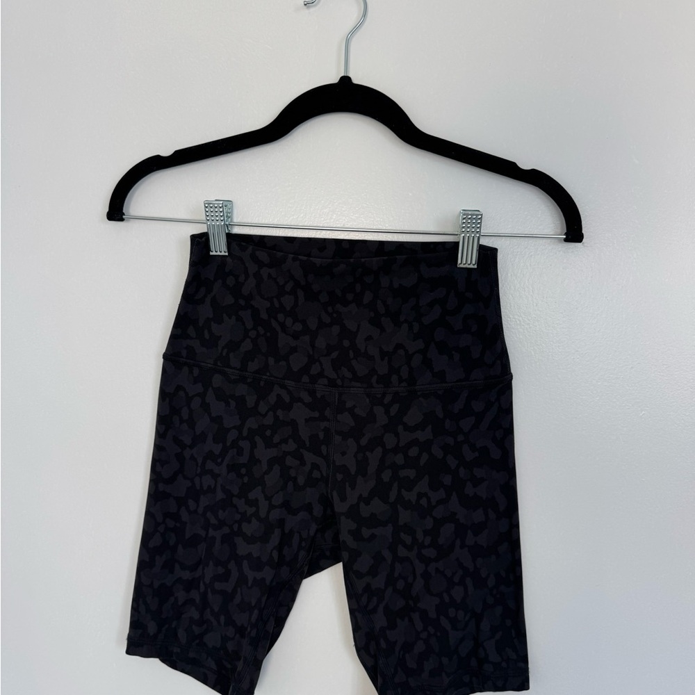 Lululemon Black Patterned Bike Shorts
